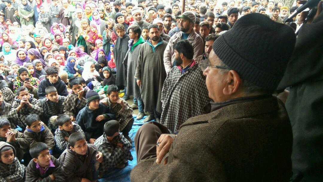 Youth has lost the will to live a dignified life: G H Mir